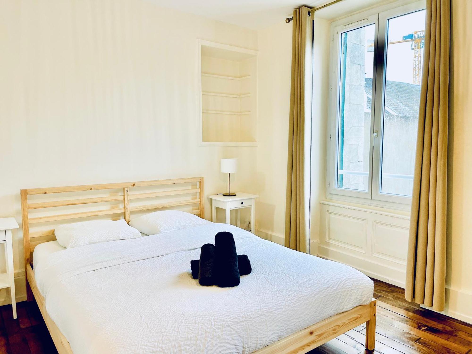 Appartement Pinede - 2 Chambres - Centre Ville オルレアン エクステリア 写真