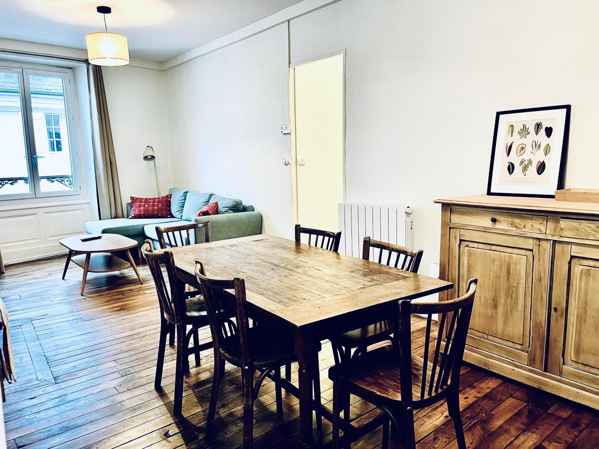 Appartement Pinede - 2 Chambres - Centre Ville オルレアン エクステリア 写真